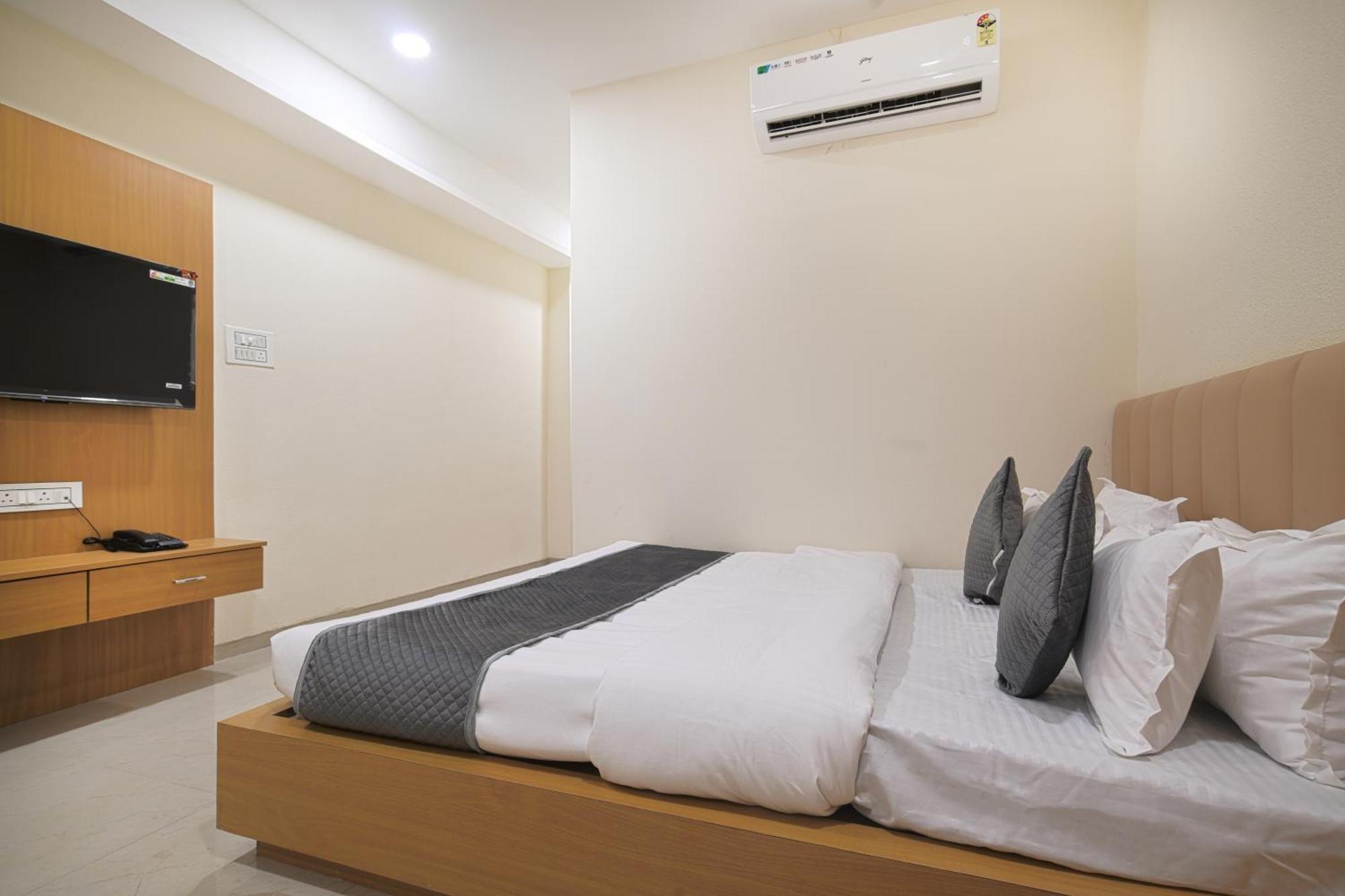 Hotel Shivlok Ujjain Pokój zdjęcie