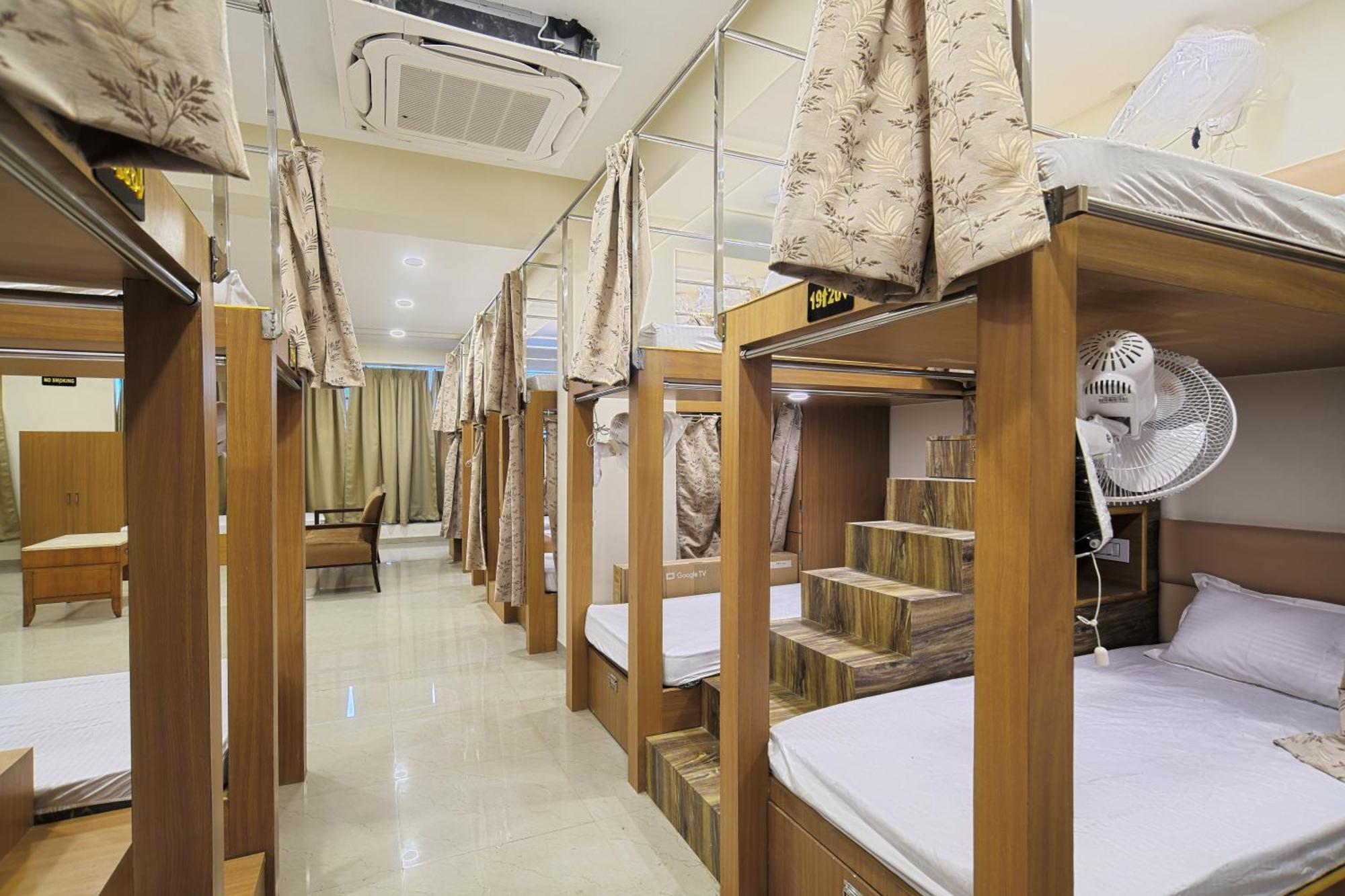 Hotel Shivlok Ujjain Zewnętrze zdjęcie
