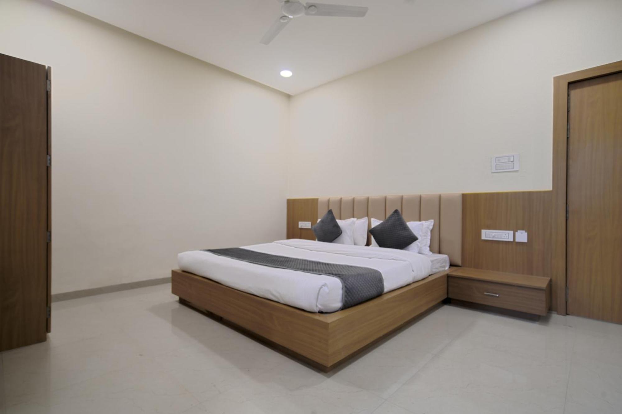 Hotel Shivlok Ujjain Pokój zdjęcie