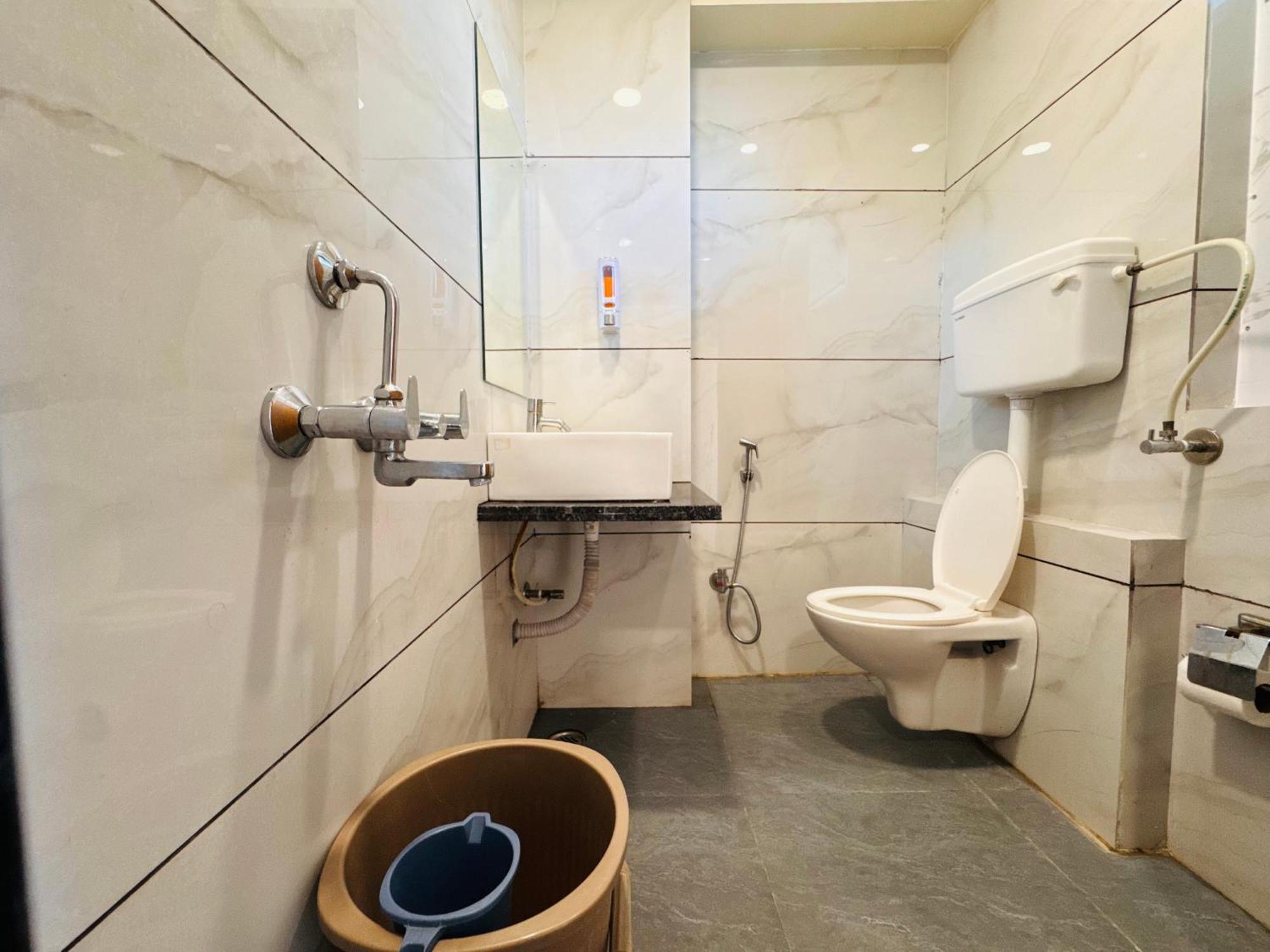 Hotel Shivlok Ujjain Zewnętrze zdjęcie
